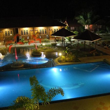 קמפונג טלוק ניפה Purnama Beach Resort מראה חיצוני תמונה